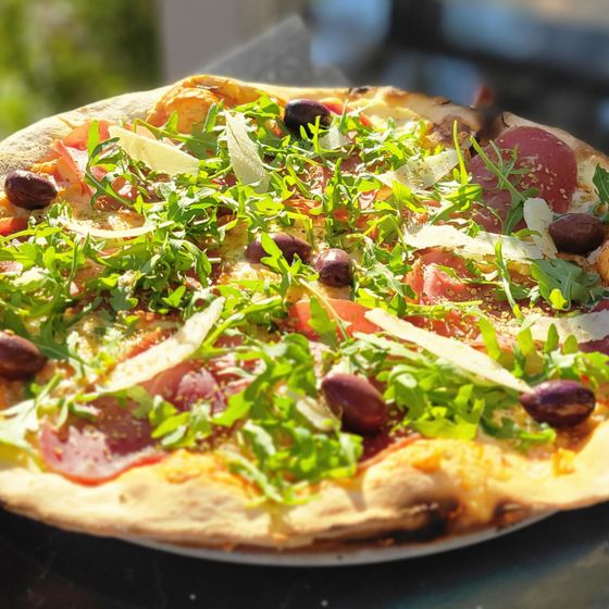 Bresaola pizza